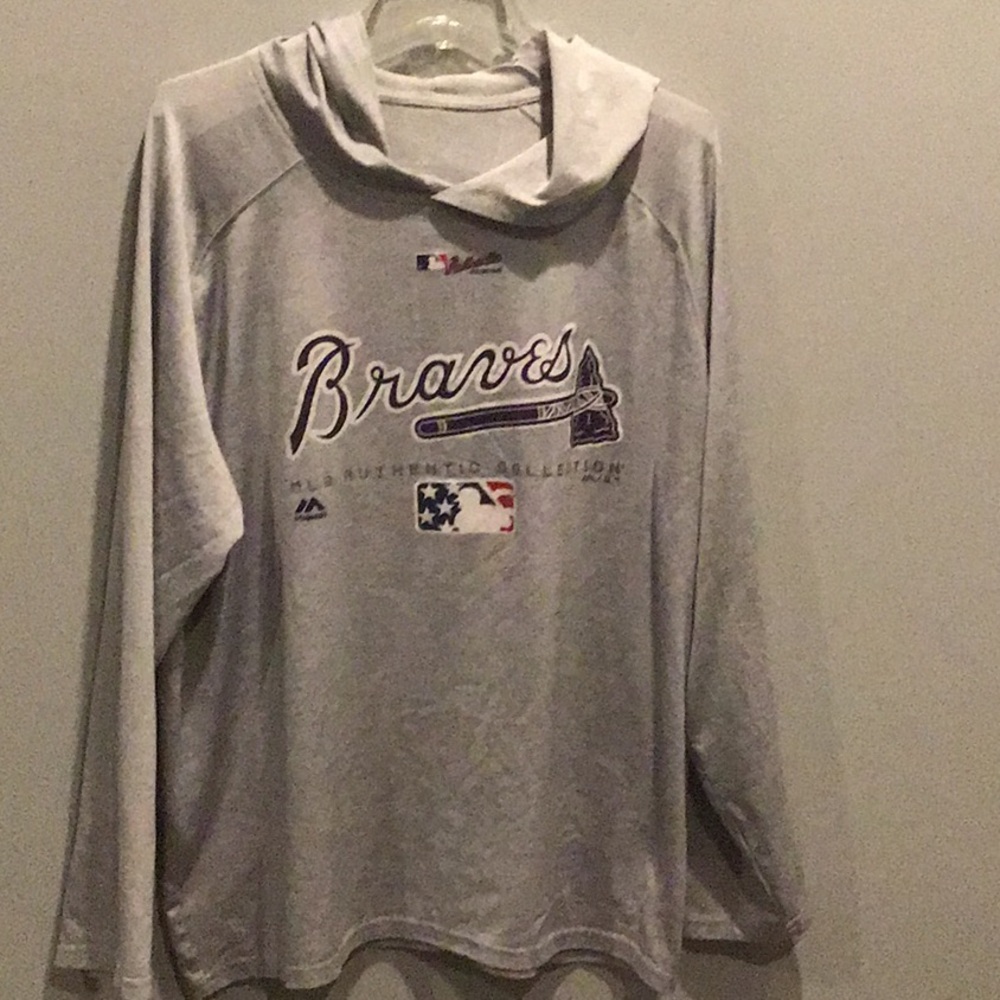 Majestic MLB Atlanta Braves lightweight hoodie shirt